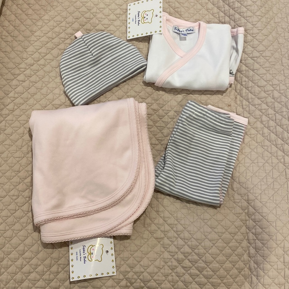 NWT sippy baby girl new born set
